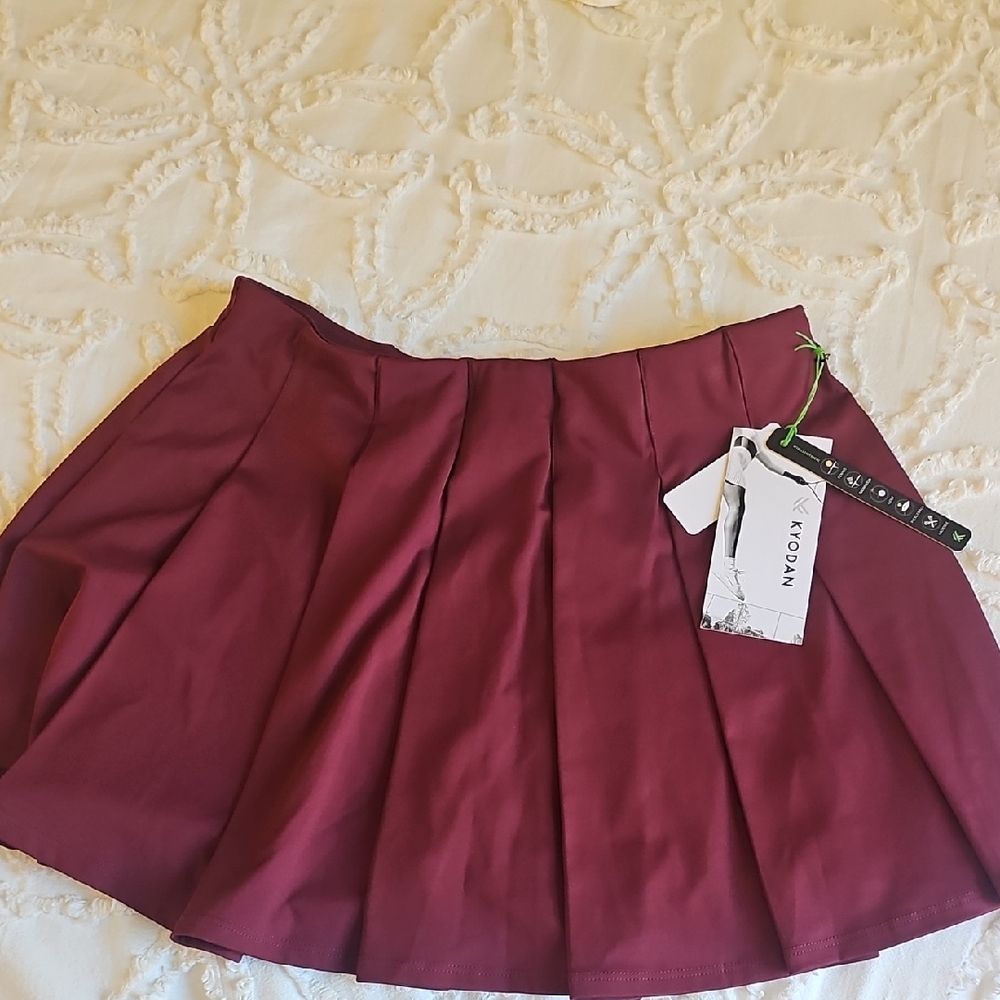 NWT Kyodan Maroon Circle Skort